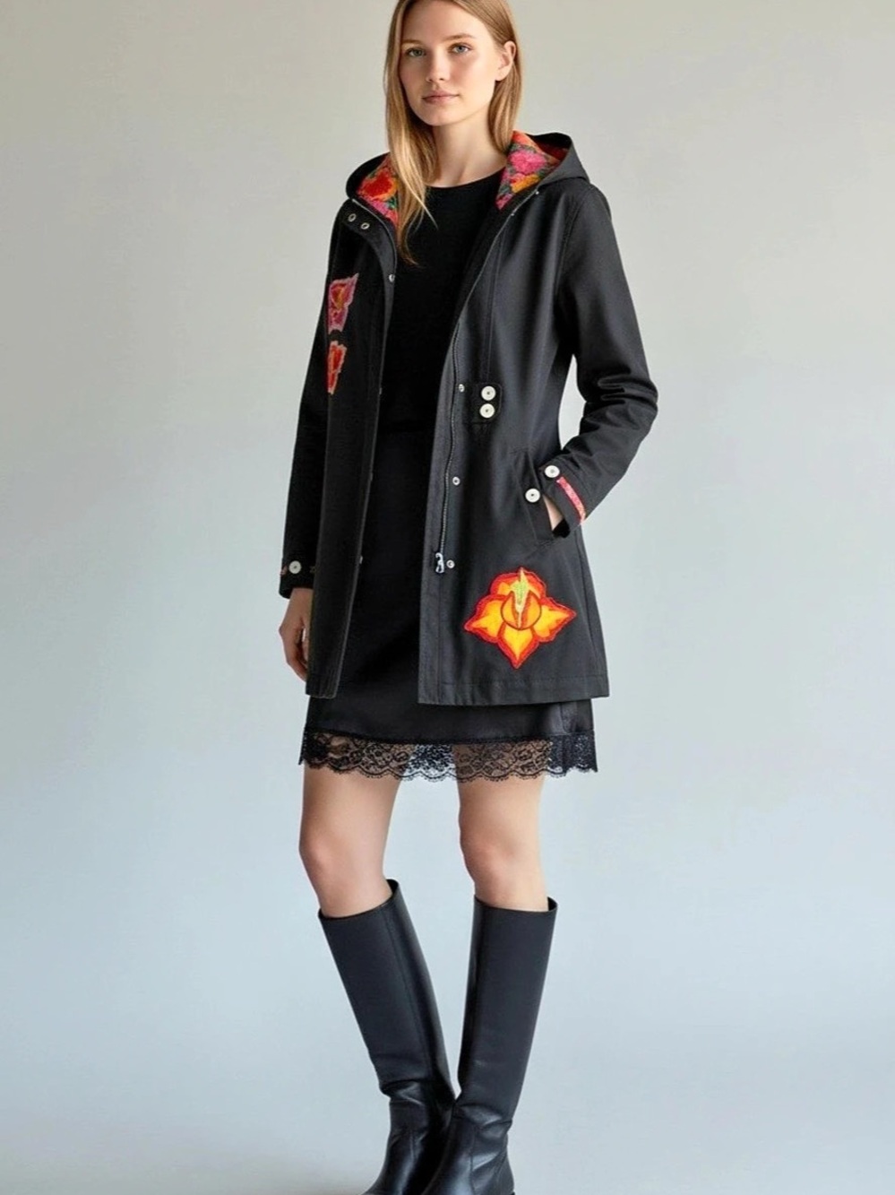 ¡Ay Güey! Gabardina Lola Sublimada Bordado ¡! Floral Hooded Trench Coat in Black